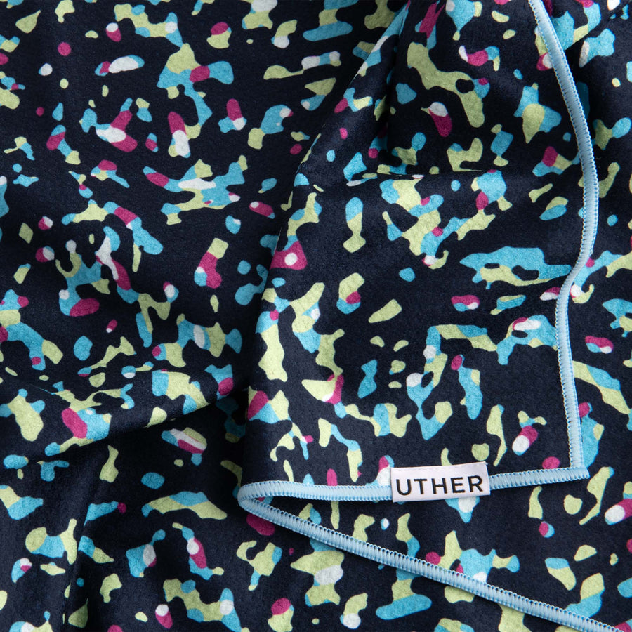 Uther - 90s Pixels Tour Golf Towels